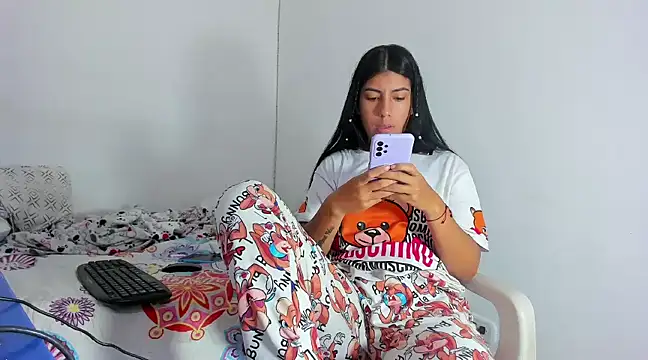 skinnyanai2 online show from 11, 3, 2025