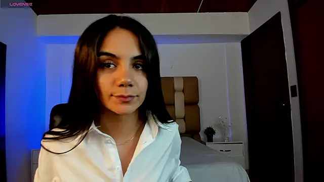 Snapshot of martina_mancini chatting on 8, 3, 2025 martina mancini online show from 8, 3, 2025