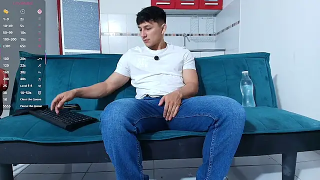 Snapshot of jacques_cardiet chatting on 13, 7, 2026 jacques cardiet online show from 13, 7, 2026