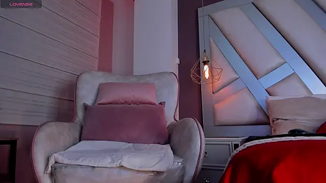 Snapshot of Janna_Rousse_ chatting on 13, 9, 2025 Janna Rousse online show from 13, 9, 2025
