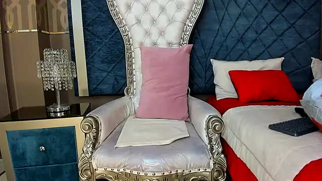 Snapshot of Janna_Rousse_ chatting on 17, 10, 2025 Janna Rousse online show from 17, 10, 2025