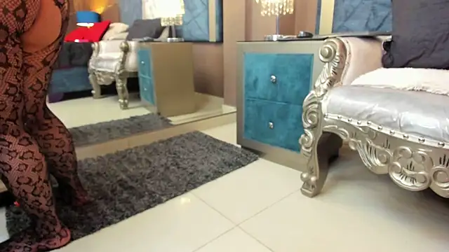 Snapshot of Janna_Rousse_ chatting on 28, 10, 2025 Janna Rousse online show from 28, 10, 2025