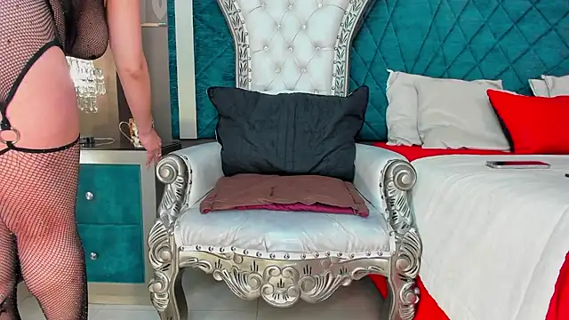 Snapshot of Janna_Rousse_ chatting on 12, 11, 2025 Janna Rousse online show from 12, 11, 2025