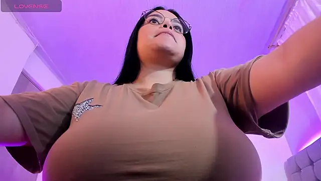 Snapshot of Ashanty_vera15 chatting on 10, 3, 2025 Ashanty vera15 online show from 10, 3, 2025