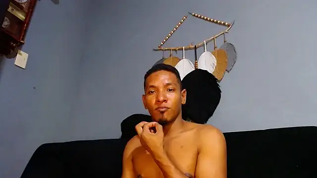 Grandeygruesa1 online show from 17, 1, 2025