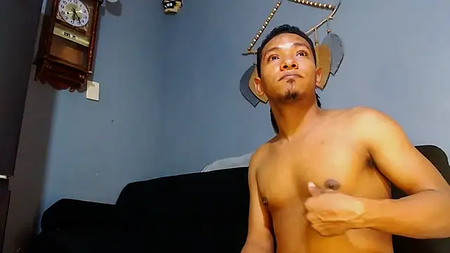 Grandeygruesa1 online show from 18, 3, 2025