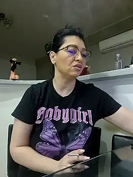 Milf Abigail online show from 31, 1, 2025