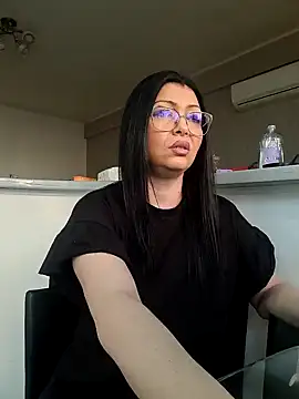 Milf Abigail online show from 8, 3, 2025