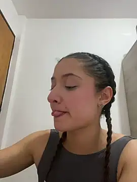 Snapshot of Alicia_ALICIA chatting on 20, 5, 2026 Alicia ALICIA online show from 20, 5, 2026