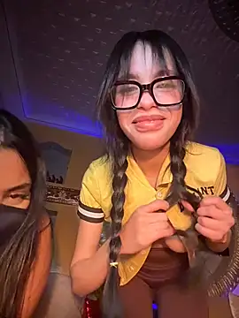 Snapshot of ORLA86 chatting on 13, 12, 2025 ORLA86 online show from 13, 12, 2025