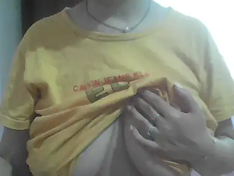 Snapshot of AnaXBerry chatting on 16, 5, 2026 AnaXBerry online show from 16, 5, 2026