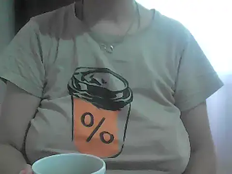 Snapshot of AnaXBerry chatting on 14, 6, 2026 AnaXBerry online show from 14, 6, 2026