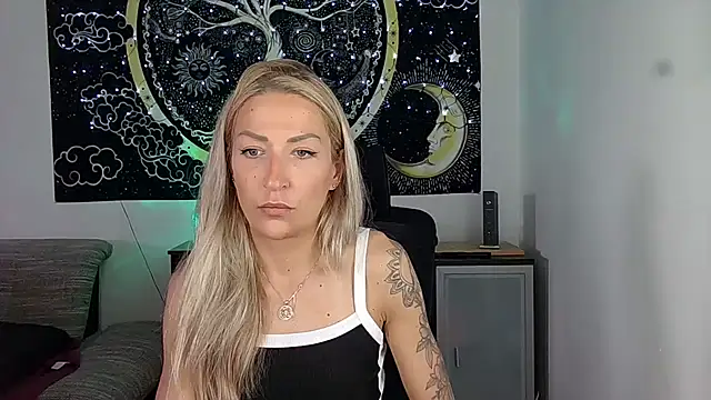Snapshot of SexxyLiviaa chatting on 2, 6, 2026 SexxyLiviaa online show from 2, 6, 2026