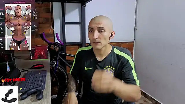 Snapshot of Marck_Muscle chatting on 23, 4, 2026 Marck Muscle online show from 23, 4, 2026
