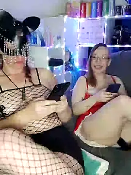 Isabella Geney online show from 6, 12, 2024