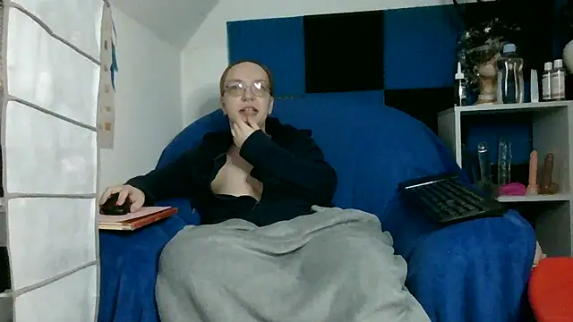 Isabella Geney online show from 31, 3, 2026