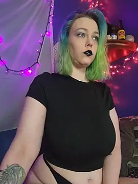 Snapshot of EverlyEster chatting on 19, 7, 2026 EverlyEster online show from 19, 7, 2026