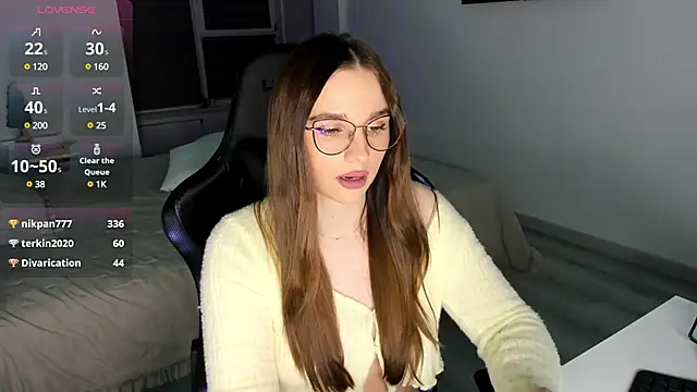 MCfly 11 online show from 8, 2, 2025