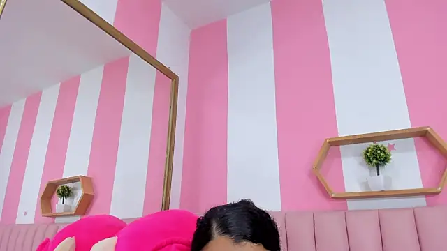 ISABELLA 020 online show from 21, 11, 2025