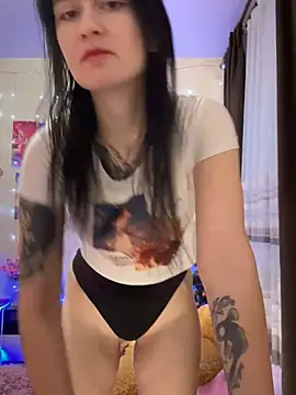 Snapshot of Heart_Ass chatting on 5, 1, 2025 Heart Ass online show from 5, 1, 2025