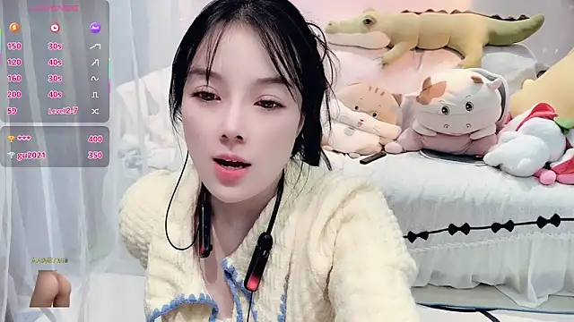 AKiKi711 online show from 1, 12, 2025