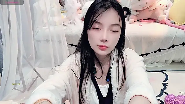 AKiKi711 online show from 5, 3, 2026