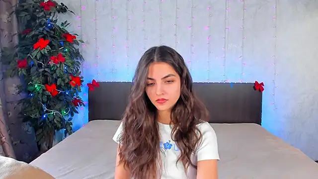 Milana Crystal  online show from 24, 1, 2025