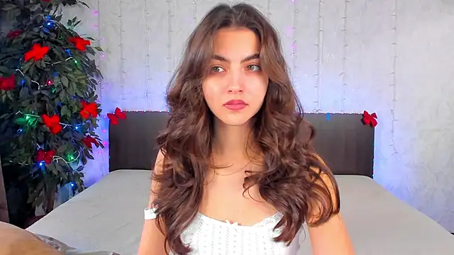 Milana Crystal  online show from 28, 1, 2025