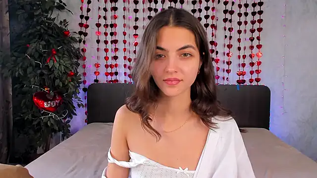 Milana Crystal  online show from 20, 2, 2025