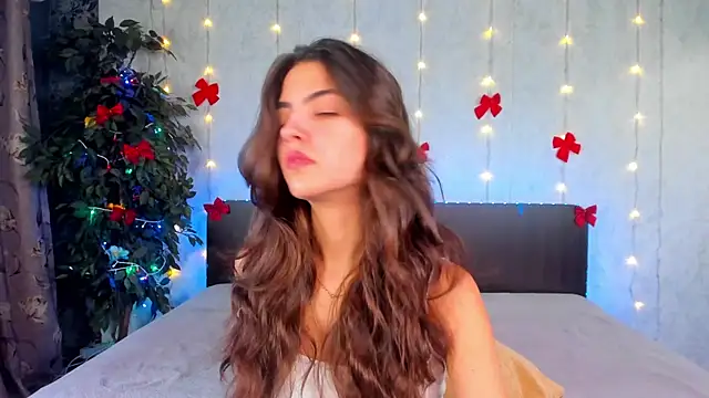 Milana Crystal  online show from 23, 12, 2025