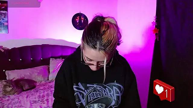 squirt charlott online show from 14, 3, 2025