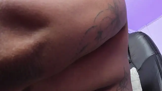 Danna Ramiirez online show from 7, 1, 2025