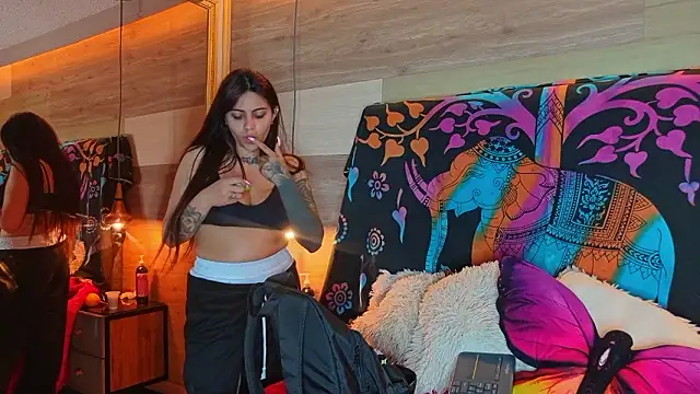 Snapshot of Cori_Paige chatting on 4, 2, 2026 Cori Paige online show from 4, 2, 2026