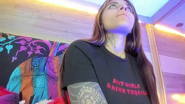 Cori Paige online show from 4, 4, 2026