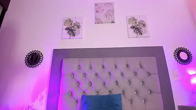 Kylie2211 online show from 18, 3, 2025