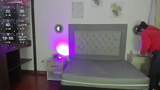 Kylie2211 online show from 18, 9, 2025