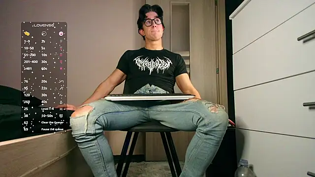 ChristianLevine  online show from 8, 4, 2026