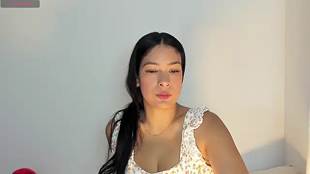 bella hadid1  online show from 23, 6, 2026