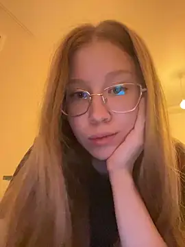 Snapshot of Eva_Weyne chatting on 1, 12, 2024 Eva Weyne online show from 1, 12, 2024