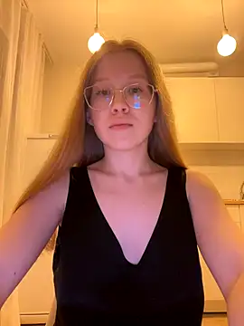 Snapshot of Eva_Weyne chatting on 1, 10, 2025 Eva Weyne online show from 1, 10, 2025