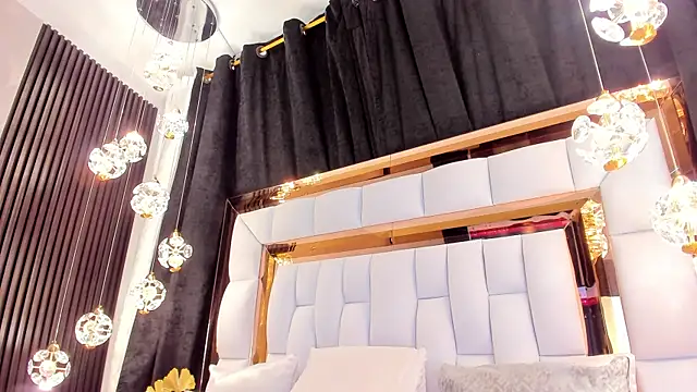 SarayRoyse online show from 17, 3, 2025