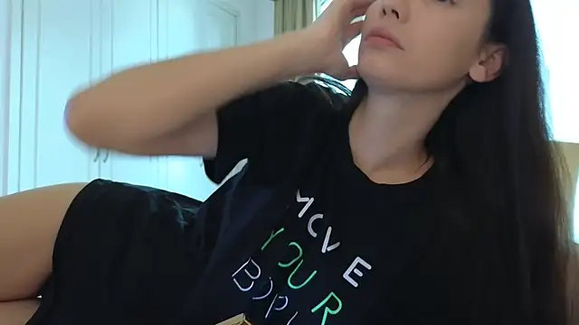 Mr-and-Mrs-Smith online show from 10, 3, 2025