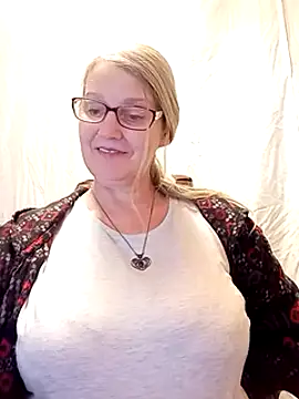irinamaux online show from 10, 2, 2025