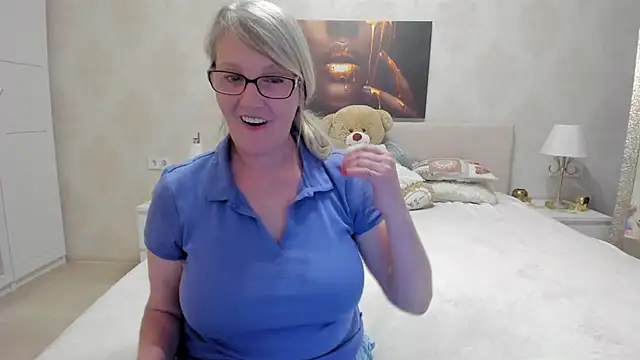 irinamaux online show from 16, 2, 2025