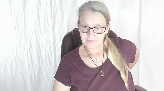 irinamaux online show from 23, 2, 2025