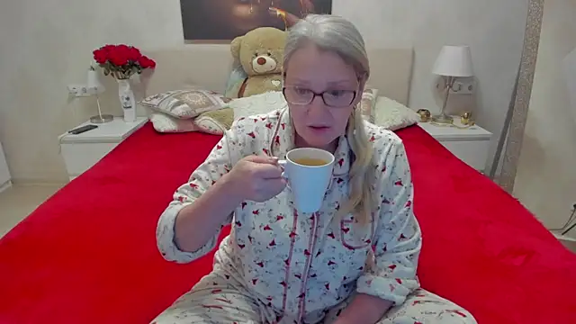 irinamaux online show from 14, 3, 2025