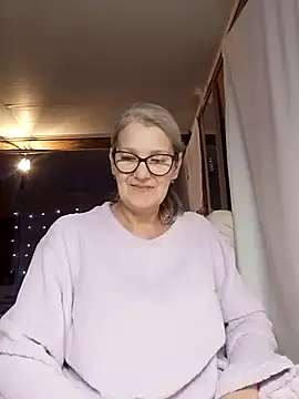 irinamaux online show from 2, 11, 2025