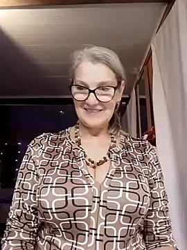 irinamaux online show from 7, 11, 2025