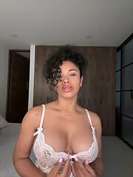 Brunettexio online show from 14, 12, 2024