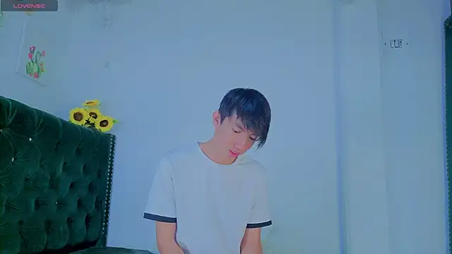 Levii Ackermann online show from 13, 4, 2026